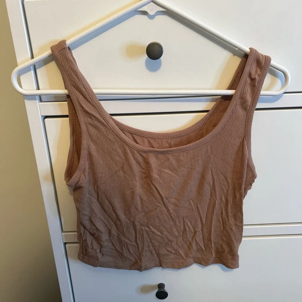 3 Ribbed Tanks - Picture 1 of 3